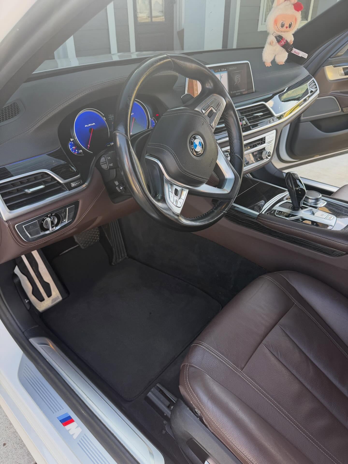 Beautiful 2017 BMW 740i got a simple yet very refreshing interior reset! A simple vacuum and wipe-do
