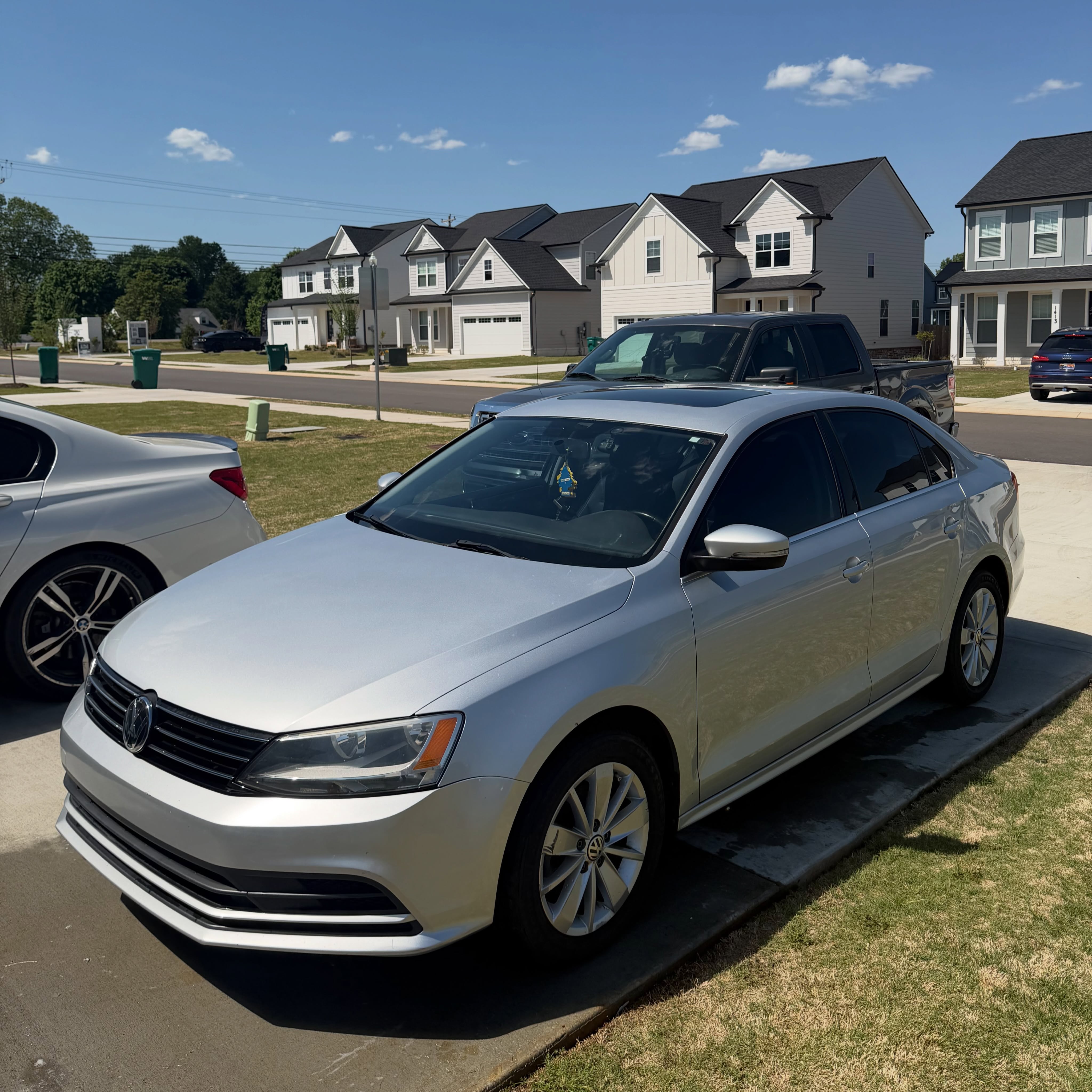 Need your daily driver cleaned up? 🧼✨
This Volkswagen Jetta got an exterior + interior reset. The